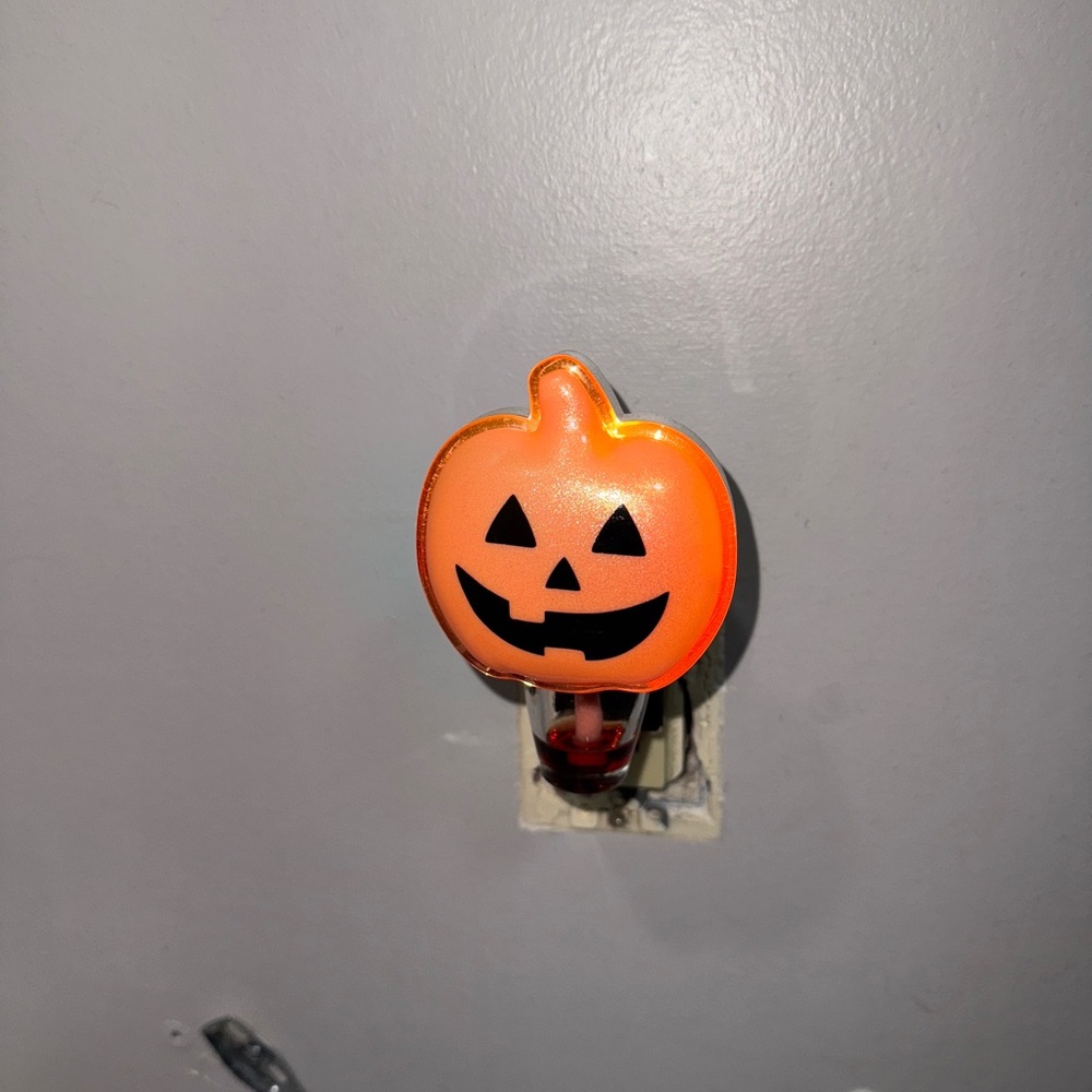 Halloween Pumpkin wallflower plug